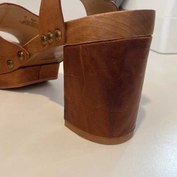 New Kelsi Dagger heel. Size 11. Distressed leather - Picture 9 of 14